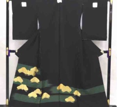 黒留袖をお仕立てに出しました