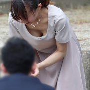 画像 際どい胸チラが好きすぎるｗｗｗｗｗｗｗｗｗ オープンまとめチャンネル