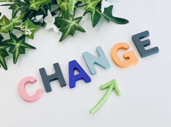 代替←だいがえって上司が読んでたらなんか萎えるよな