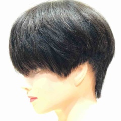 ウィッグで練習:コンパクトなショートヘアスタイル