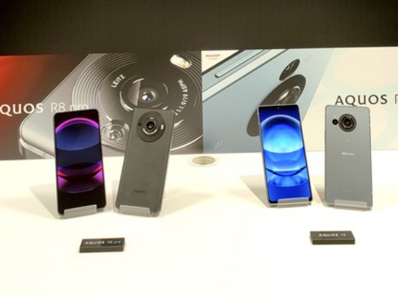 シャープが日本向けスマホのAndroid 16へのOSバージョンアップを対象の全機種で提供開始！AQUOS R8・R8 proやLeitz Phone 3など