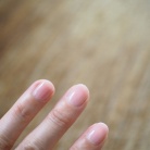 元々の爪が美しいかのように見せてくれる、絶妙カラーのネイルポリッシュ。