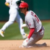 大谷翔平 メジャー史上初の「40本塁打・10勝・20盗塁」を達成！
