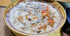 余れば冷凍保存 土鍋でたっぷり「鶏の炊き込みご飯」&エノキの切り口が綺麗です