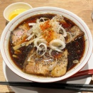 池袋「R+隠れ家すぎるラーメン屋」東京ブラック + 生卵