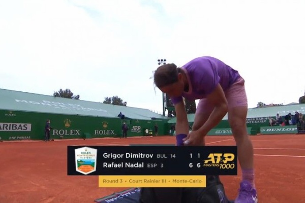 スマッシュ速報 ラケット破壊