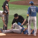 【パCS】 山縣と周東が交錯　盗塁時にスパイクが左膝に…