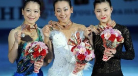 【フィギュア】浅田真央が村上佳菜子をアイスショーから「降板」させていた…事務所は「信頼関係が崩れた」と事実関係を認める
