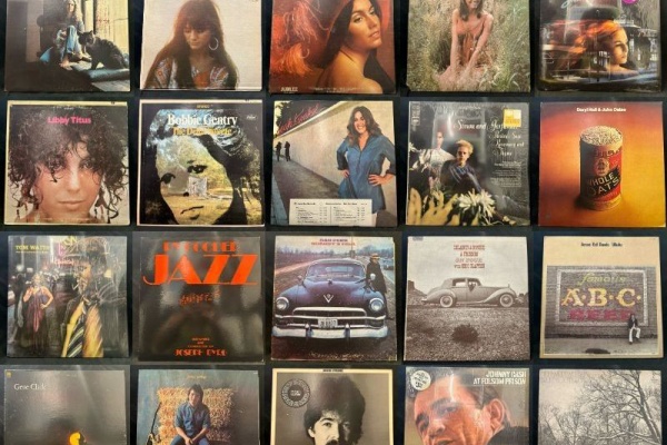 10/4(土)「大阪店10周年記念 廃盤レコードセール」 : CD