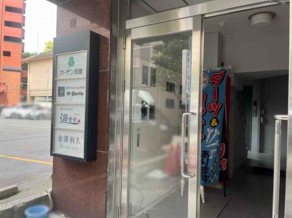 石川県金沢市本町に『おでんとさかな めしや 遊食刻 金沢駅前店（ゆうしょくどき）』なる全席個室の居酒屋がオープンするらしい。