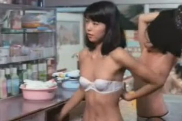 石田えりアダルト 