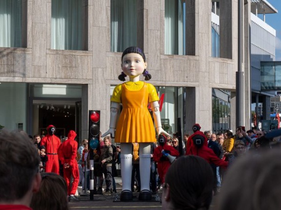 北朝鮮で「イカゲーム」など韓国のテレビ番組を視聴した学童が公開処刑に…米紙報道！