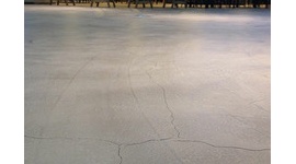 【韓国】ロッテタワーで床の亀裂が見つかって大騒ぎに → 業者「演出なので安全ニダ」