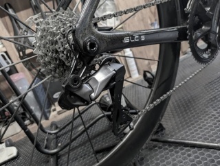 Di2はなぜアップデートで動かなくなることがあるのか 　― 文鎮化の仕組みと対策