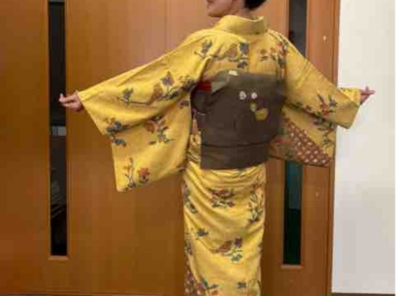 黄色の着物を着たい春