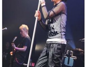 リンドバーグ声でてないのに再始動wwwww