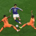 【悲報】オランダ代表 MF 元ファン・デル・ファールト「日本人はみんな同じ顔だからオランダは混乱したんだ（笑）」謝罪に追い込まれる