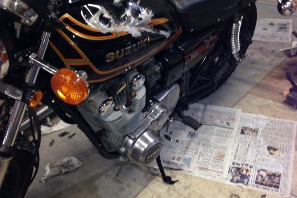 GS750E2稀少メーター 食べる