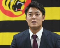 【阪神】望月　５０万増の１１５０万円でサイン　ＣＳ抜てき先発「情けなく、悔しさがある」