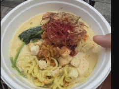 【速報】冷やしカニラーメン、店内拭き取り調査でウンコの付いた手で調理していた事が発覚！！！！
