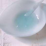 指舐めないでぇーーーー！と、フルーツゼリーっぽい鉱石つくりました。