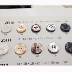 小林釦の商品情報