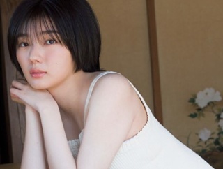 【速報】藤吉夏鈴さん、胸の造形がくっきりとなりそうになる...