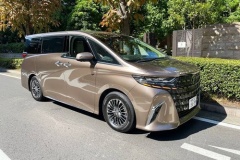 妻にアルファード欲しいと言われてます。ママ友に車内でおむつ交換できると…年収500万で行けますか？