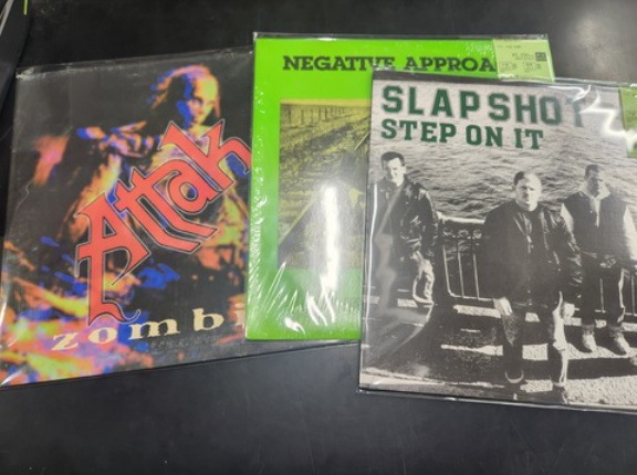 80'S HARDCORE中心に中古レコードが入荷!!