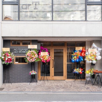 阪急高槻市駅ちかくの『NO COFFEE NO WORKEE』で「WEEKENDS」ってお酒と食事のお店が間借り営業始めてる