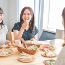 会社の「食事補助」が月7,500円まで非課税に！ 42年ぶりの改正でランチ事情はどう変わった？
