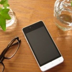 【経済】滞納年200万件、携帯端末「実質ゼロ円」の落とし穴 日本のiPhoneシェアが高いワケ