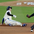 【悲報】LA地元紙、大谷を走塁を批判「またしても非常にまずい走塁判断をした。」
