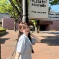 TOEIC965点の元銀行員モデル、1年ぶり母校凱旋で現役感すごすぎｗｗｗ
