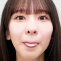 菅原咲月の舌出し2