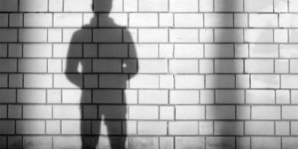 【※胸糞注意】昔コンビニで働いてた頃、小さい女の子がクジを引いてビールが当たったので、車の中のお父さんを呼んできてもらうことになったんだけど…