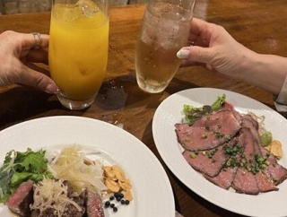 記念日レストラン・夏限定のお得な特別コースで誕生日ディナー「ワインとあぶり焼き 壱乃蔵」