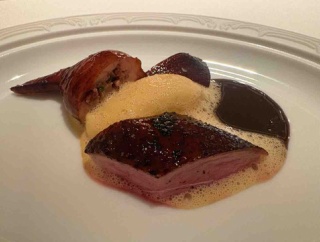 神谷町　「CHEZ CALVERT」