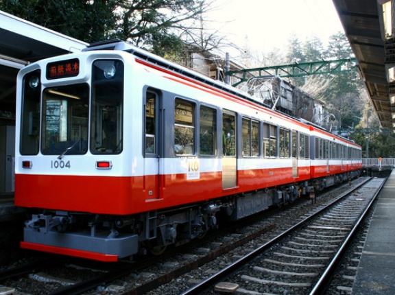 1000形に引退フラグか 箱根登山電車が車両にワンマン運転の実施を想起させる装置を搭載予定