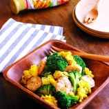 『ブロッコリーのホクホク食感を海老や卵の旨みとガーリックコンソメ風味でいただく♪「海老とブロッコリーと卵のレンチン!ガーリックコンソメ和え」【レシピ1935】【スパイス大使】』の画像