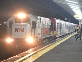 【東急】8000系8007F他6両が廃車の為パシルブングールに配給される(11月30日～12月1日)