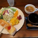 サラダたっぷりの南国市のモーニング