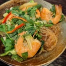 人気のタイ料理「バンタイ（新宿歌舞伎町）」で「エビと春雨の蒸しもの」と「豚肉のガパオ炒めごはんセット」