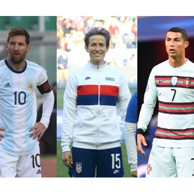 Gif Uaeの10番 オマル を睨みつける酒井高徳www Samurai Footballers サッカーまとめ