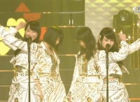 松井玲奈＆川栄李奈Wセンターのヘビーローテーションｷﾀ━━━━(ﾟ∀ﾟ)━━━━!!【MUSIC DAY】