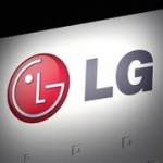 LGがノックすると中が透けライトアップされ開く冷蔵庫を発明