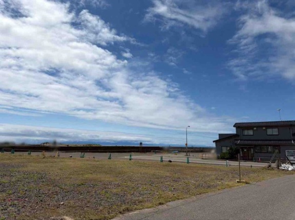 釣り場として解放！専用アプリで要予約！西区五十嵐2の町にある『新川漁港』の立ち入り禁止区域を釣り場として一部開放するらしい。10月3日～18日6:00～17:00。