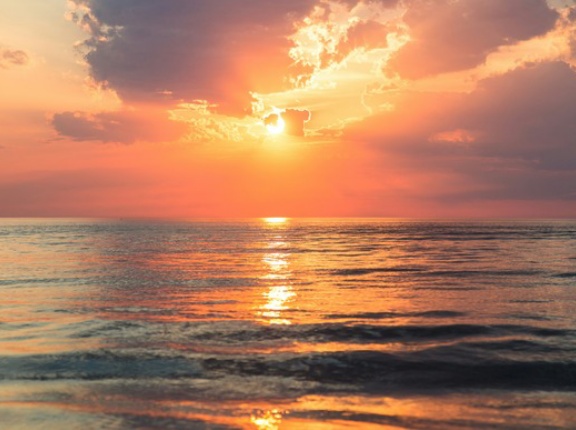 『いろんな場所で夕日を浴びる事が趣味』だといろいろ楽しい