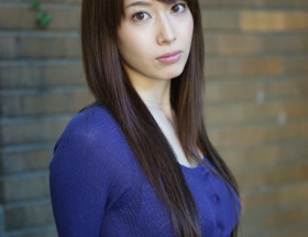 「AKBに仕事とられて月収1万円台に…」グラドル(33)涙の訴え