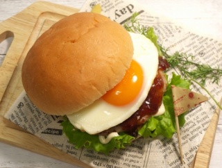 【朗報】今年の月見バーガー、出揃う